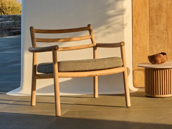 Lounge Gartensessel aus Teakholz mit Armlehnen | TRIBÙ | Ukiyo