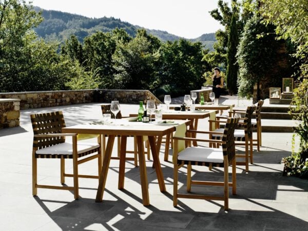 Quadratischer Gartentisch aus Teakholz | TRIBÙ | Vis à vis - Image 3