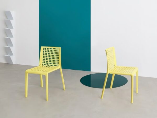 Stapelbarer Stuhl aus Nylon® | Desalto - Image 10