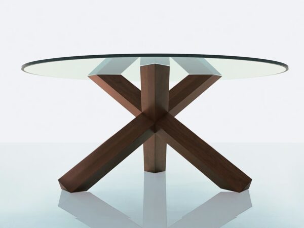 Tisch aus massivem Holz | Cassina