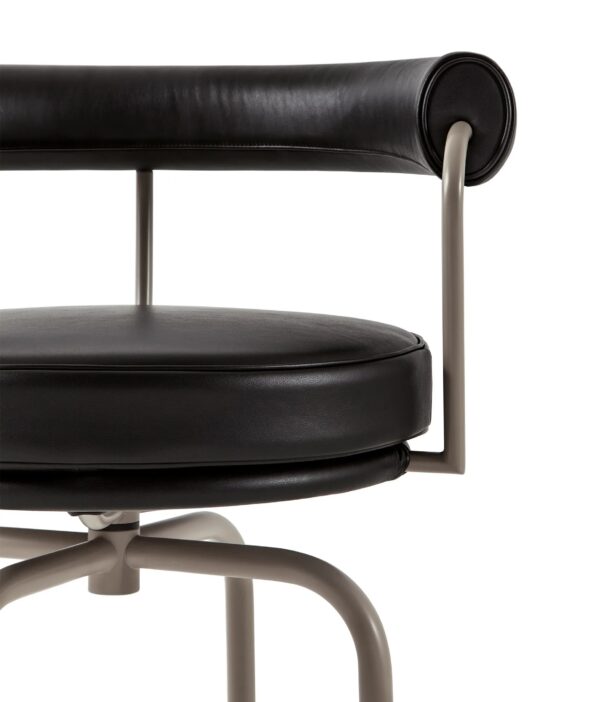 Drehstuhl Stuhl mit Armlehnen | Cassina | LC - Image 7
