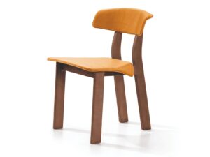 Stuhl aus Holz mit offener Rückenlehne | Cassina | Back-Wing