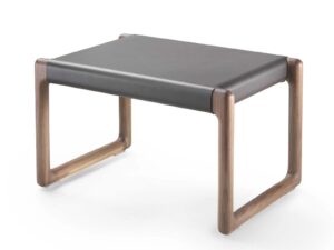 Niedriger Hocker aus gegerbtem Leder | Flexform | Brig