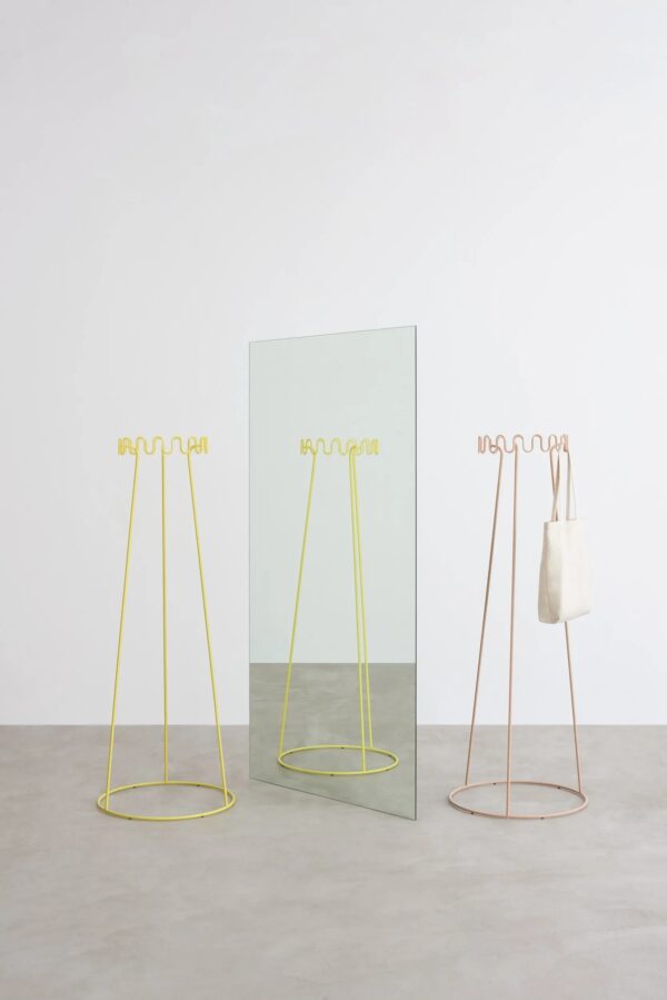 Standgarderobe aus Stahl | Desalto - Image 3