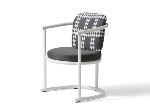 Gartenstuhl aus pulverbeschichtetem Aluminium mit Armlehnen | Cassina | Trampoline - Image 2