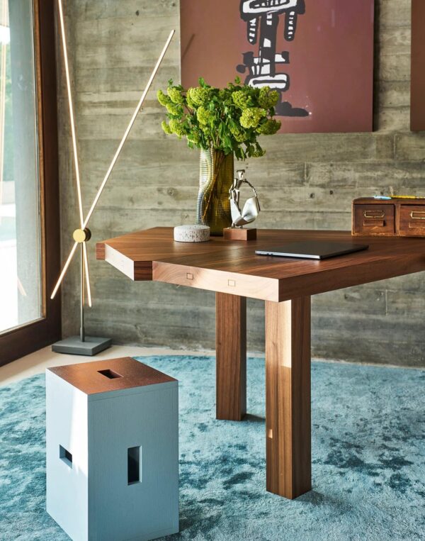 Schreibtisch / Tisch aus Walnuss | Cassina - Image 4