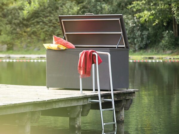 Gartenschrank aus Metall | CUBIC OUTDOOR LIVING