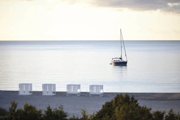 Loungebett mit Baldachin | GANDIABLASCO | Daybed - Image 5