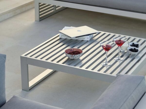 Rechteckiger Couchtisch aus Aluminium | GANDIABLASCO | DNA - Image 9