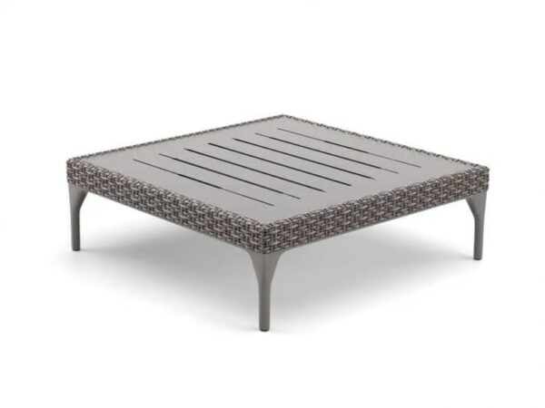 Quadratischer niedriger Garten-Beistelltisch aus HPL | DEDON | MU