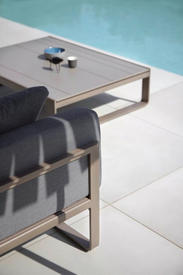 Garten-Beistelltisch aus Thermolackiertem Aluminium | GANDIABLASCO | Flat - Image 6
