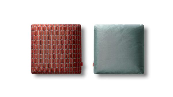 Quadratisches geometrisches Kissen aus Stoff | Cassina | Frame - Image 13