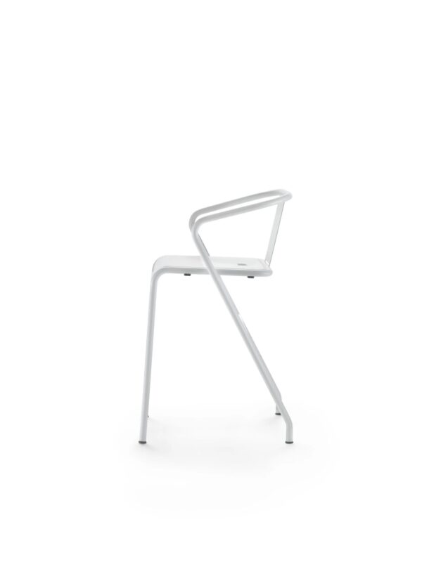 Gartenhocker aus lackiertem Metall mit Armlehnen mit Fußstütze | Flexform | Calipso - Image 2