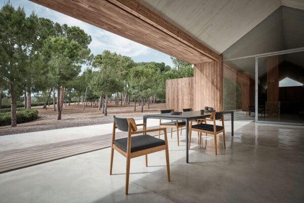 Gartenstuhl aus Teakholz mit Armlehnen | Gloster | Archi - Image 8