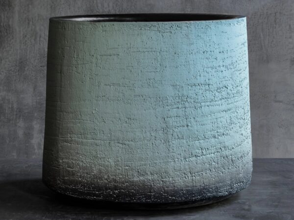 Handgearbeiteter Vase aus Terrakotta | DOMANI