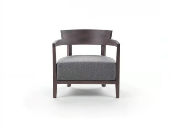 Loungesessel aus Holz mit Armlehnen | Flexform