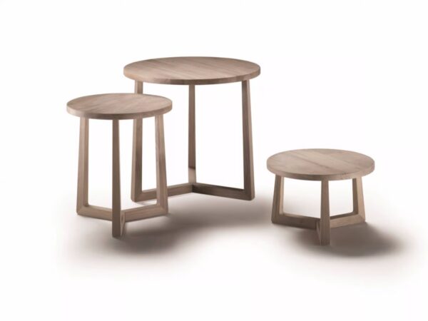 Runder Couchtisch aus massivem Holz | Flexform | Jiff