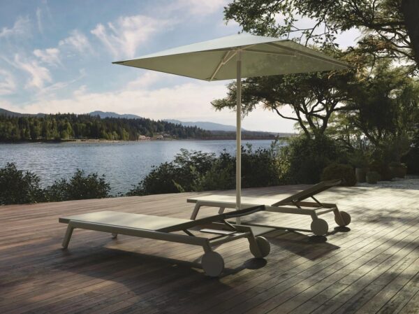 Quadratischer Sonnenschirm aus Aluminium | Kettal | Meteo
