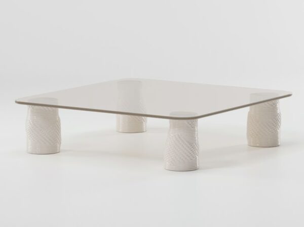 Quadratischer Garten-Beistelltisch aus Glas | Kettal | Plumon