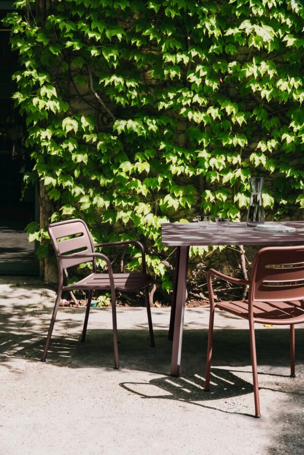 Stapelbarer Gartenstuhl aus Aluminium | Kettal | Village - Image 6