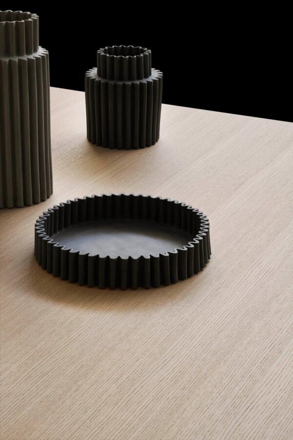 Quadratischer Esstisch aus Aluminium und Holz | Living Divani - Image 3