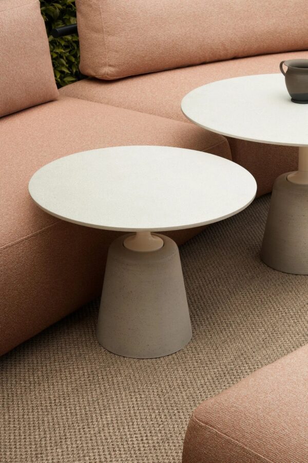 Kaffeetisch aus Zement | MDF Italia | Rock Table - Image 2