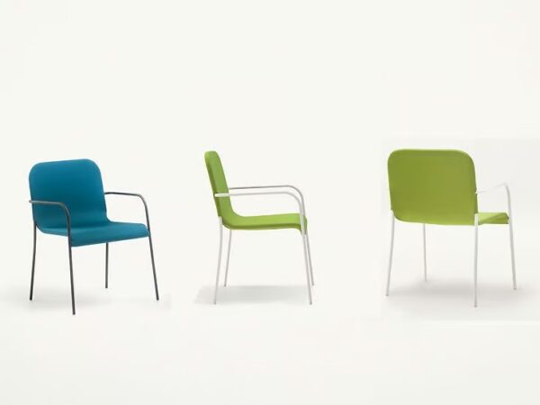 Stapelbarer Gartenstuhl aus Polyester mit Armlehnen | Paola Lenti - Image 2