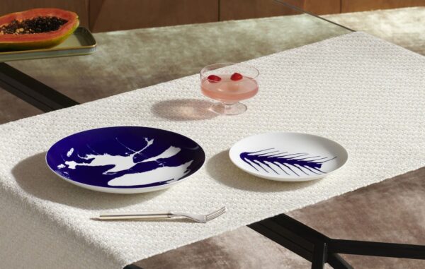 Tellerset aus Porzellan | Cassina | Le Monde de Charlotte Perriand - Image 11