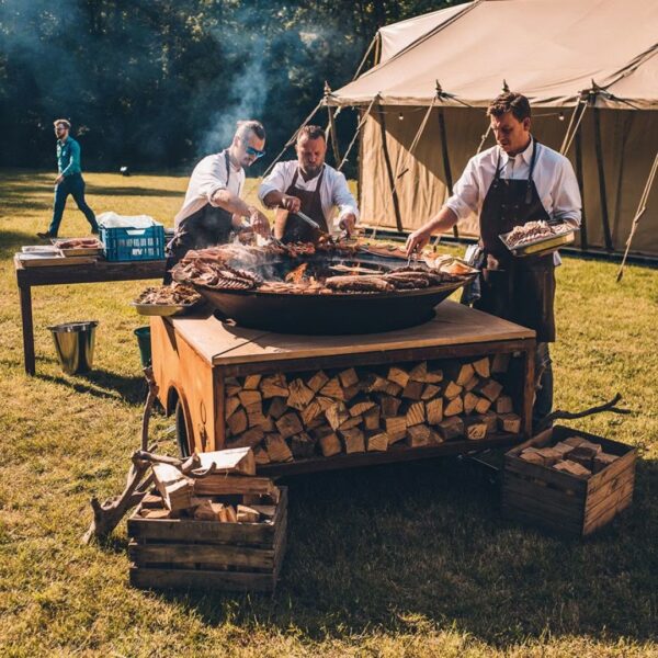 Holz- Gartengrill aus Corten™ mit Rollen | OFYR | OFYR Trailer - Image 6