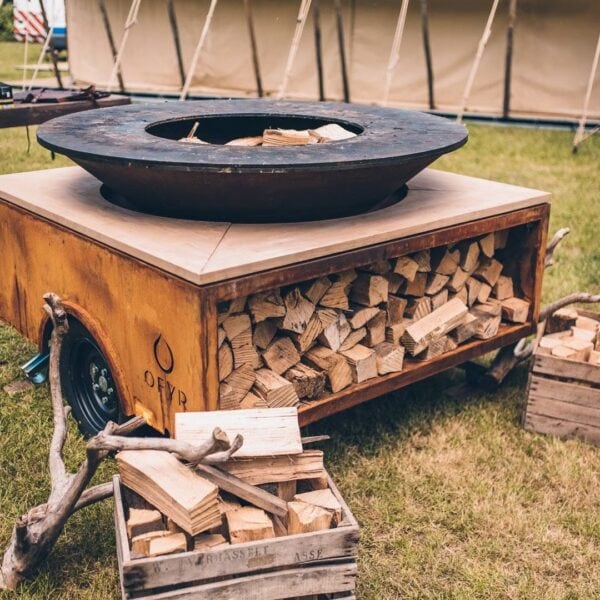 Holz- Gartengrill aus Corten™ mit Rollen | OFYR | OFYR Trailer - Image 4