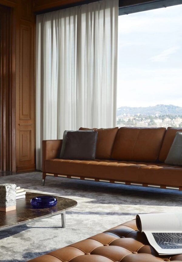 Kapitoniertes Sofa aus Leder | Cassina | Living - Image 9