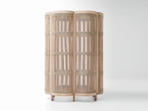 Anrichte aus massivem Holz mit Flügeltüren | Paola Lenti
