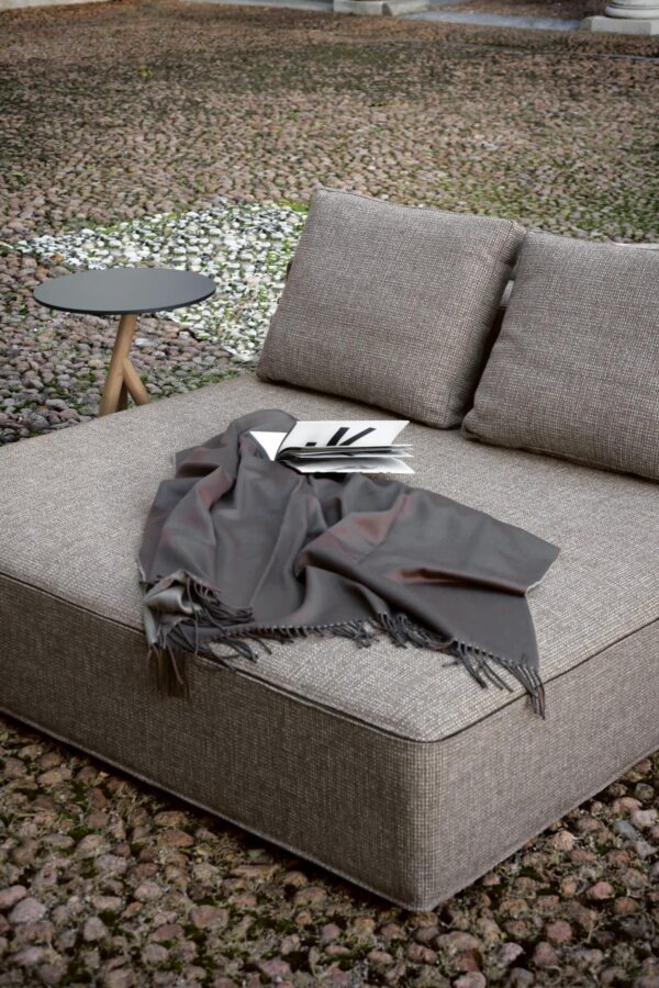 2-Sitzer Gartensofa aus Stoff mit Récamiere | RODA | Dandy - Image 2
