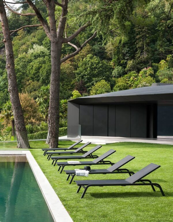 Verstellbarer Gartenliege aus Batyline® mit Rollen | RODA | Surfer - Image 2