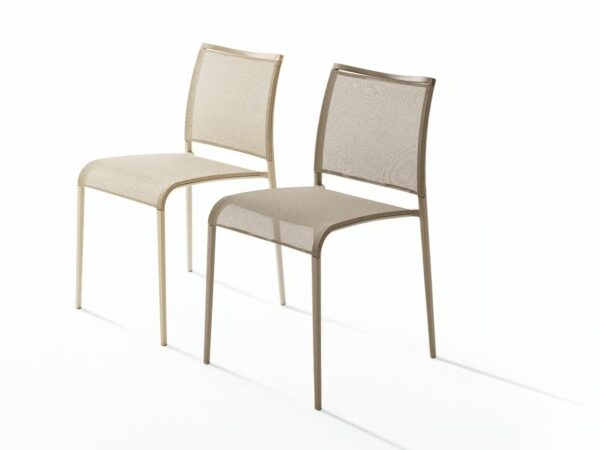 Stapelbarer Gartenstuhl aus Polyester | Desalto | Sand - Image 2