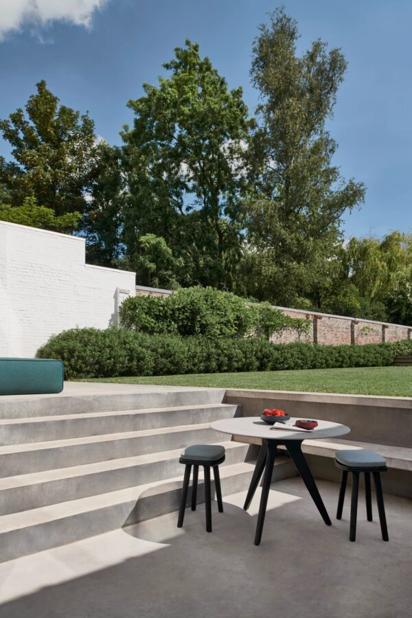 Hocker aus Teakholz | MANUTTI | Solid - Image 9