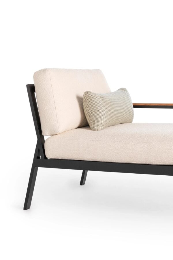Sofa | GANDIABLASCO | Timeless - Image 4