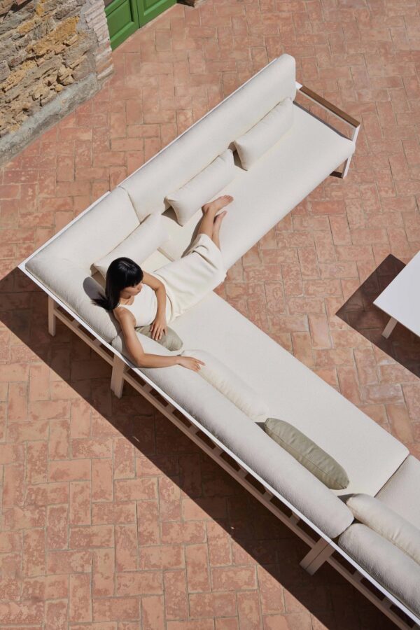 Sofa | GANDIABLASCO | Timeless - Image 13