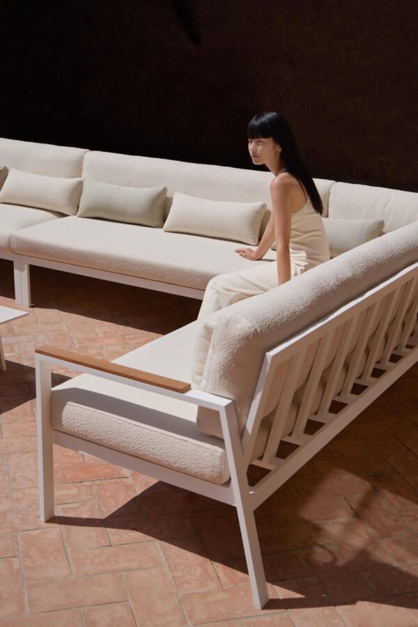 Sofa | GANDIABLASCO | Timeless - Image 9