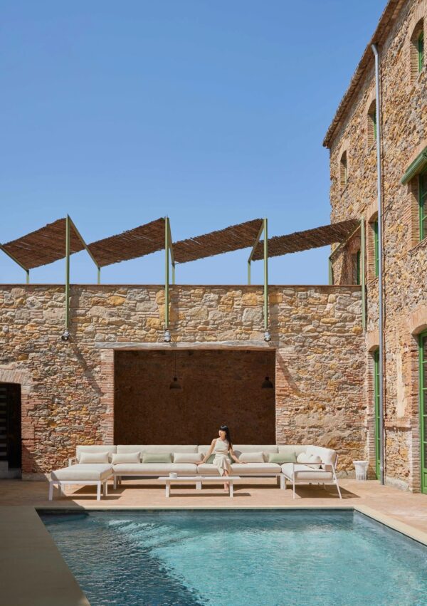 Sofa | GANDIABLASCO | Timeless - Image 8