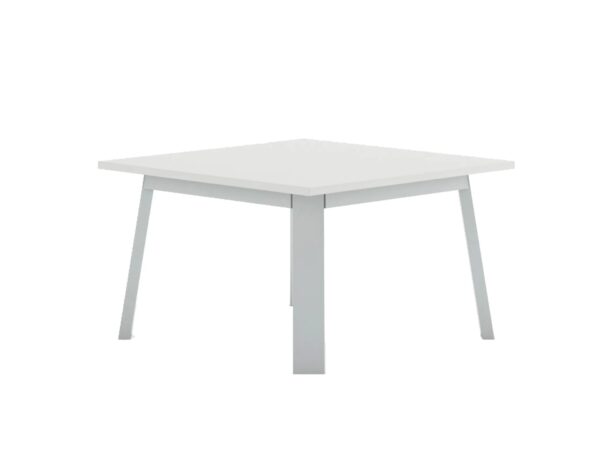 Quadratischer Couchtisch aus Thermolackiertem Aluminium | GANDIABLASCO | Timeless