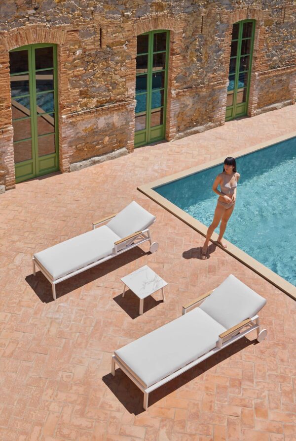 Quadratischer Couchtisch aus Thermolackiertem Aluminium | GANDIABLASCO | Timeless - Image 8