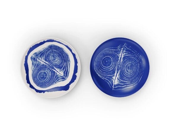 Tellerset aus Porzellan | Cassina | Le Monde de Charlotte Perriand