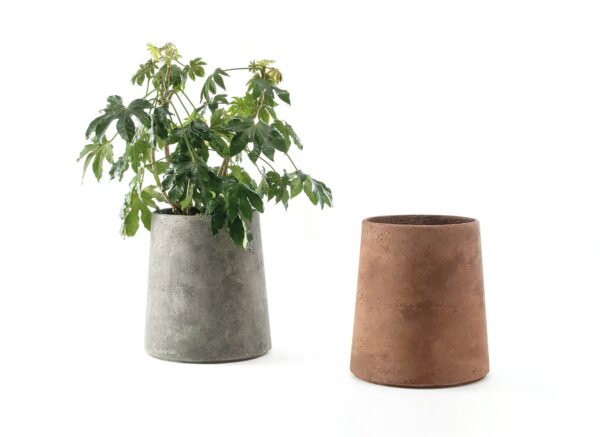 Handgearbeiteter runder Gartenvase aus Zement | Ethimo | Bulbi - Image 2