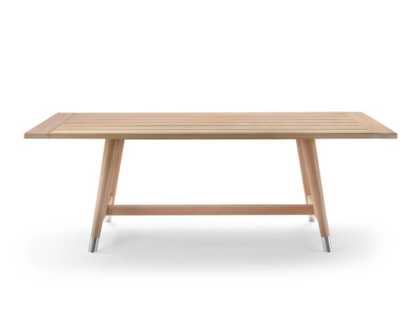 Gartentisch aus Irokoholz | Flexform