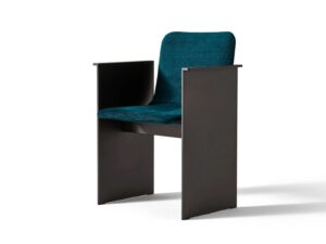Gepolsterter Stuhl mit Armlehnen | Cassina