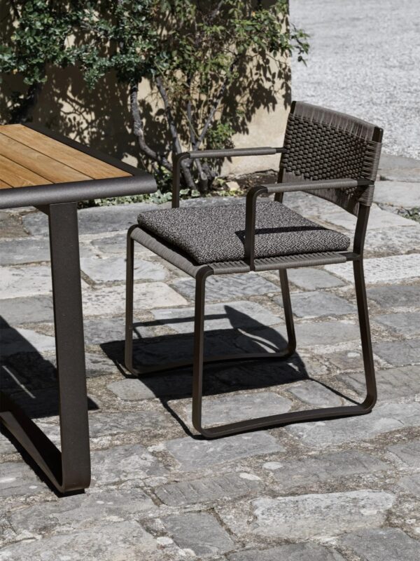 Mit Kufengestell Gartenstuhl mit Armlehnen | Molteni & C. | Timeout - Image 6