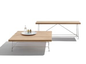 Niedriger Couchtisch aus Irokoholz | Flexform | Any Day Outdoor