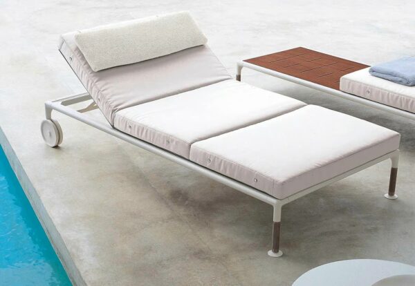 Verstellbarer Gartenliege aus Stoff mit Rollen | B&B Italia Outdoor | Springtime