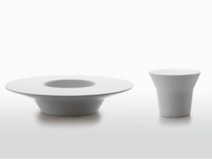 Runder Garten-Beistelltisch aus Cristalplant® | B&B Italia Outdoor | Springtime
